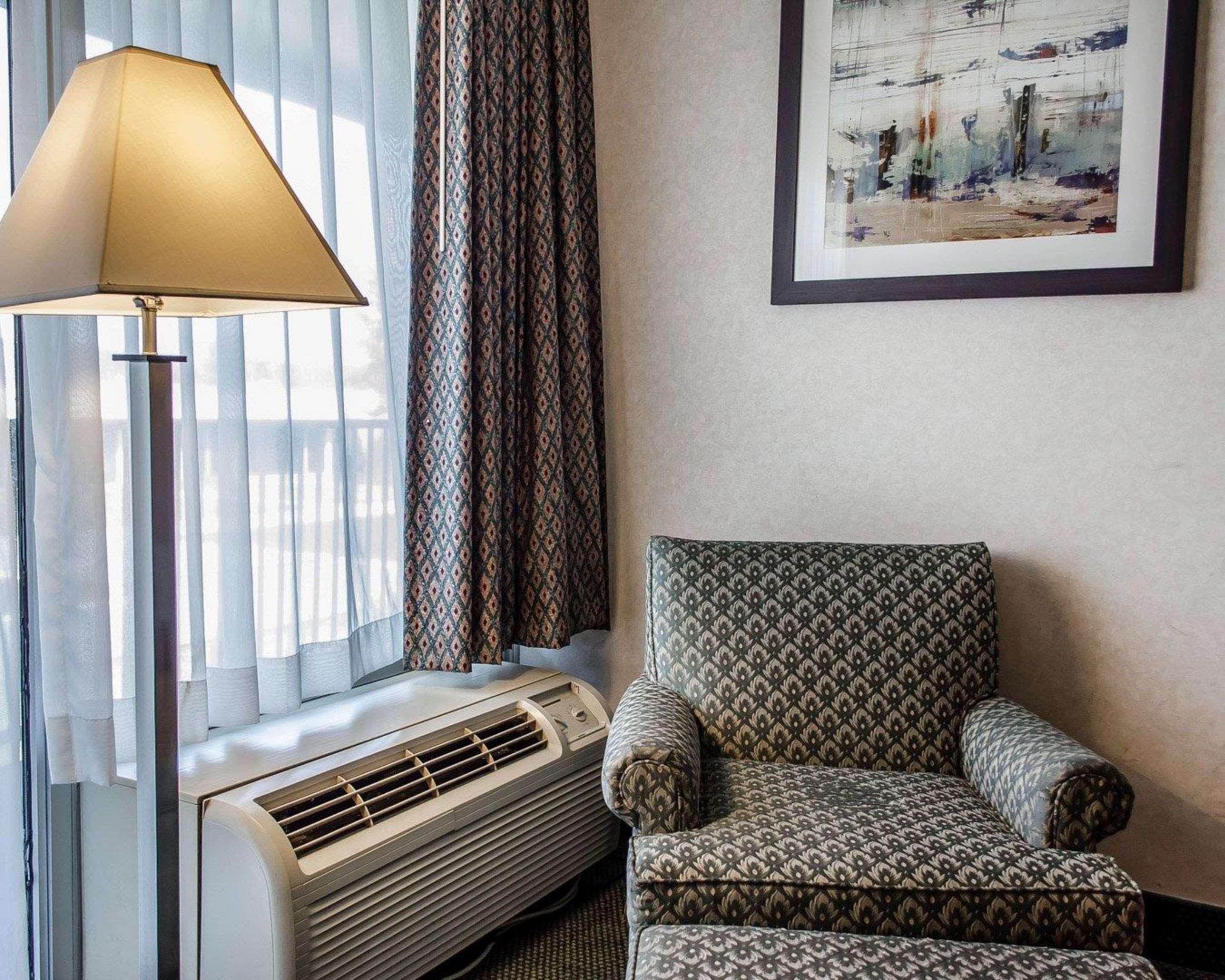 Hotel Quality & East