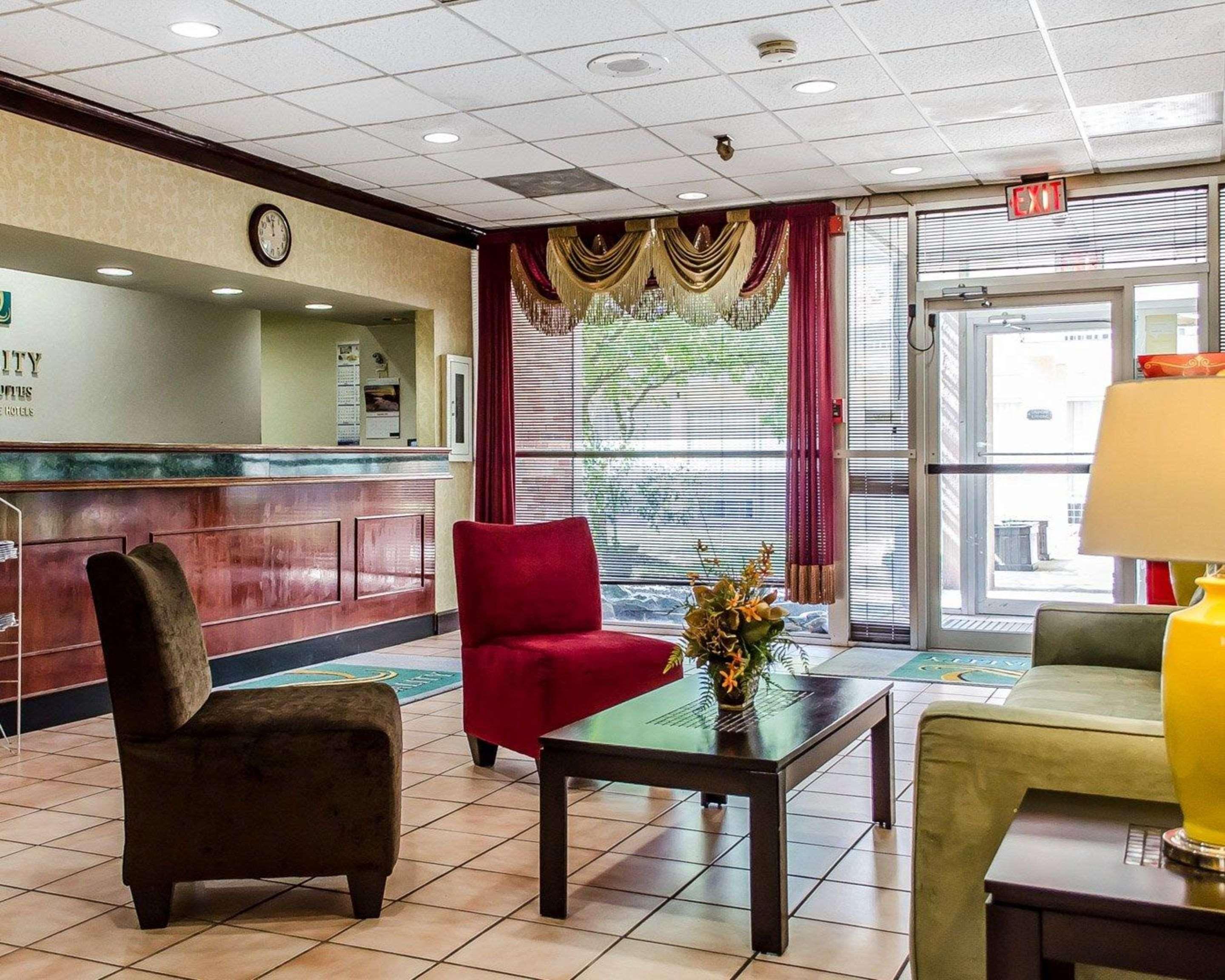 Quality & East Hotel 3*