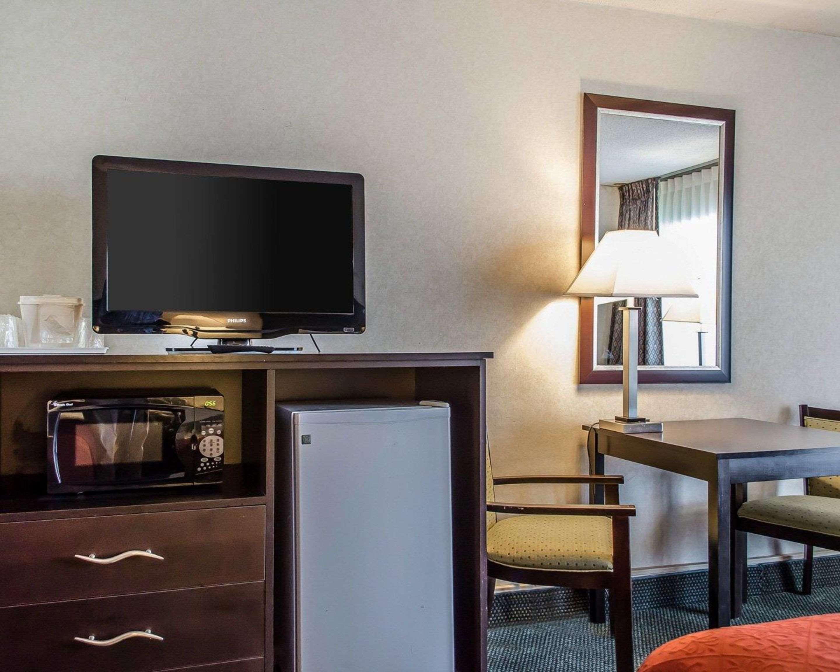 Quality & East Hotel 3*