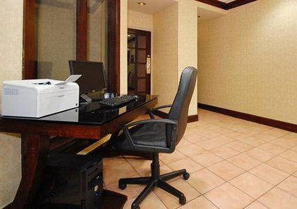 Quality & East Hotel 3*