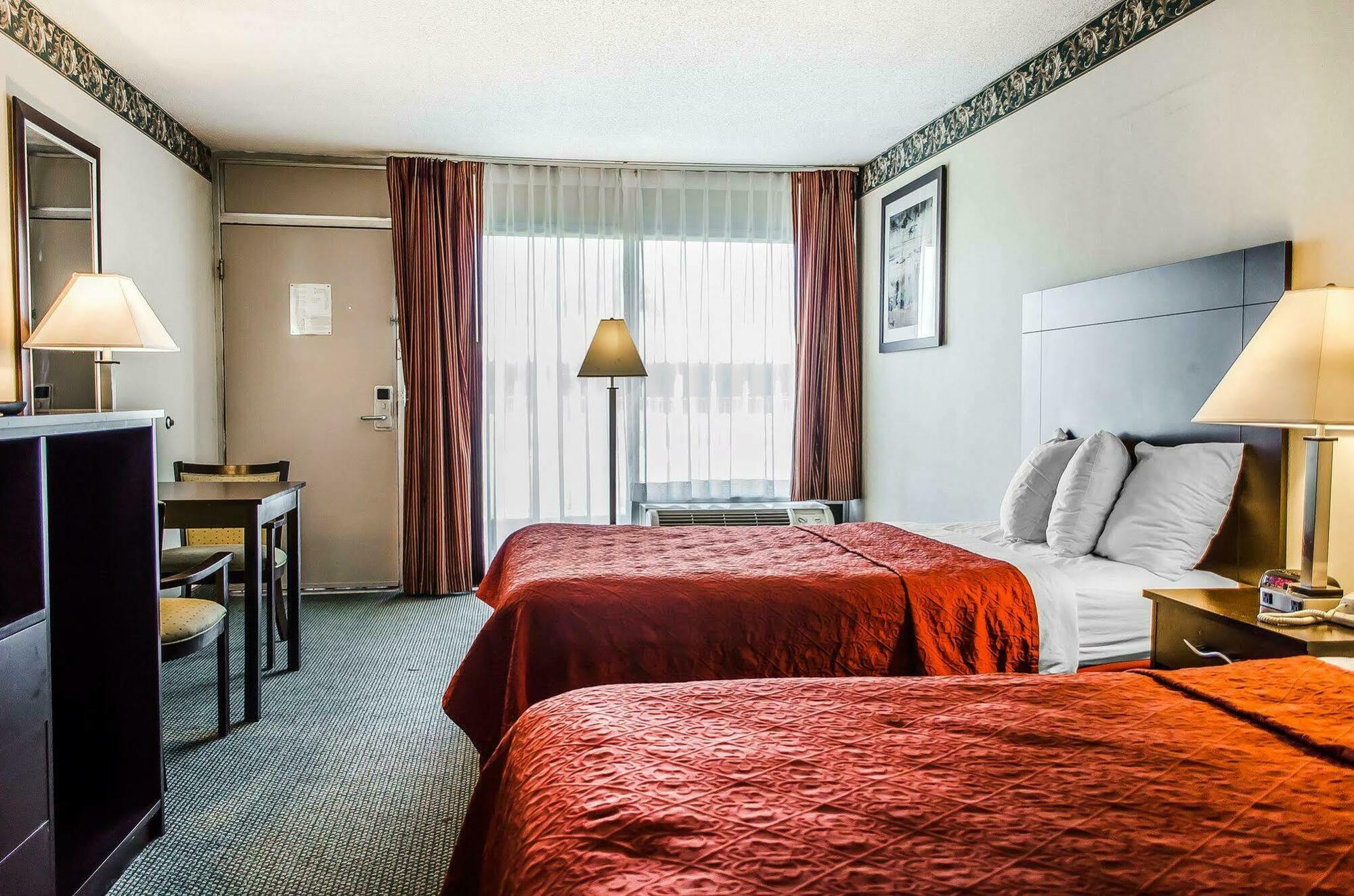 Quality & East Hotel